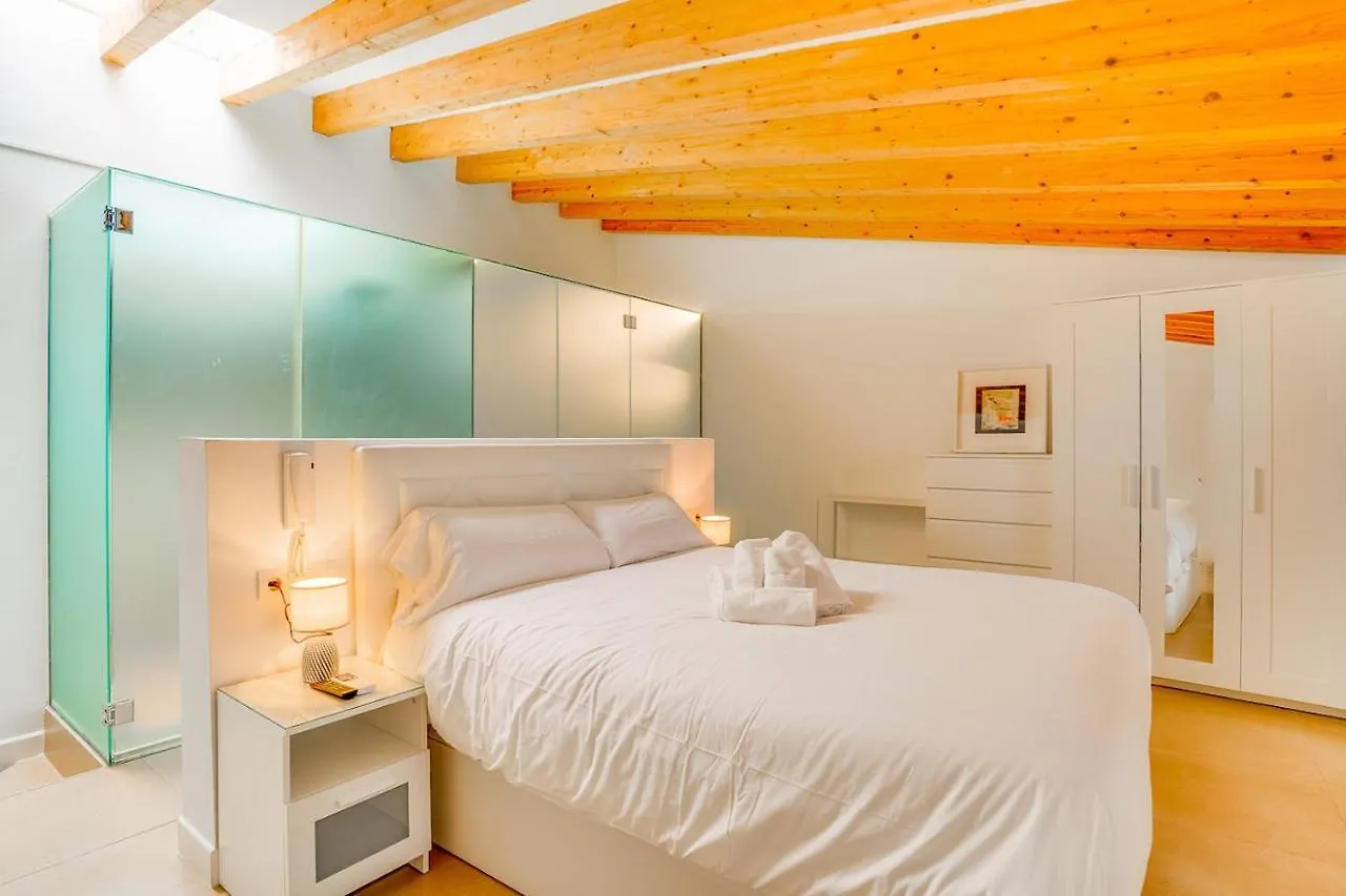 Duplex Palma Apartment - With Garage 0*, Palma de Mallorca Spain